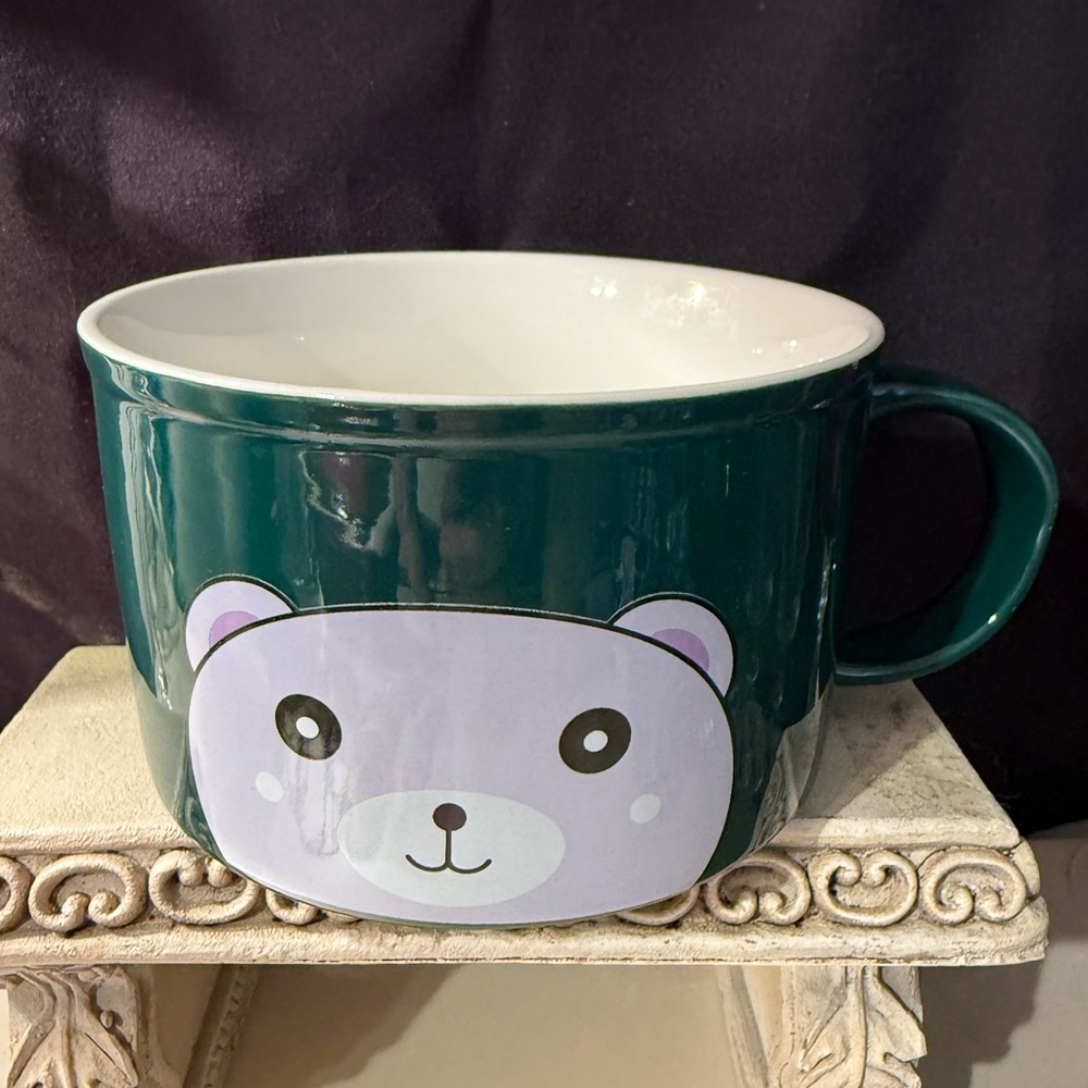 Huangrong Ceramics peeking bear soup mug.